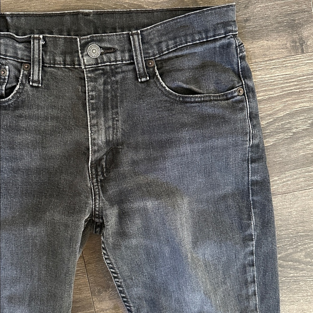 Levis 33/32 Black Jeans - Picture 3 of 5